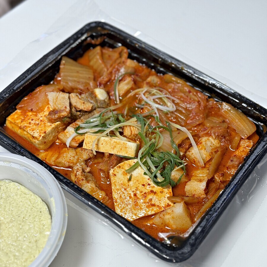 야식 먹을 시간입니다_18.jpg
