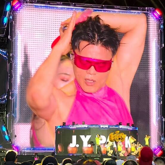 역대 워터밤 여신샷.gif_5.jpg
