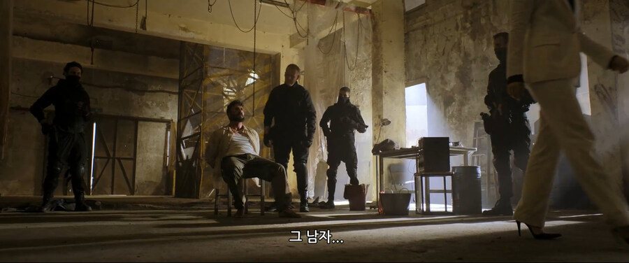 가족은 살려줄께하는 클리셰 존나 지겹네_3.jpg