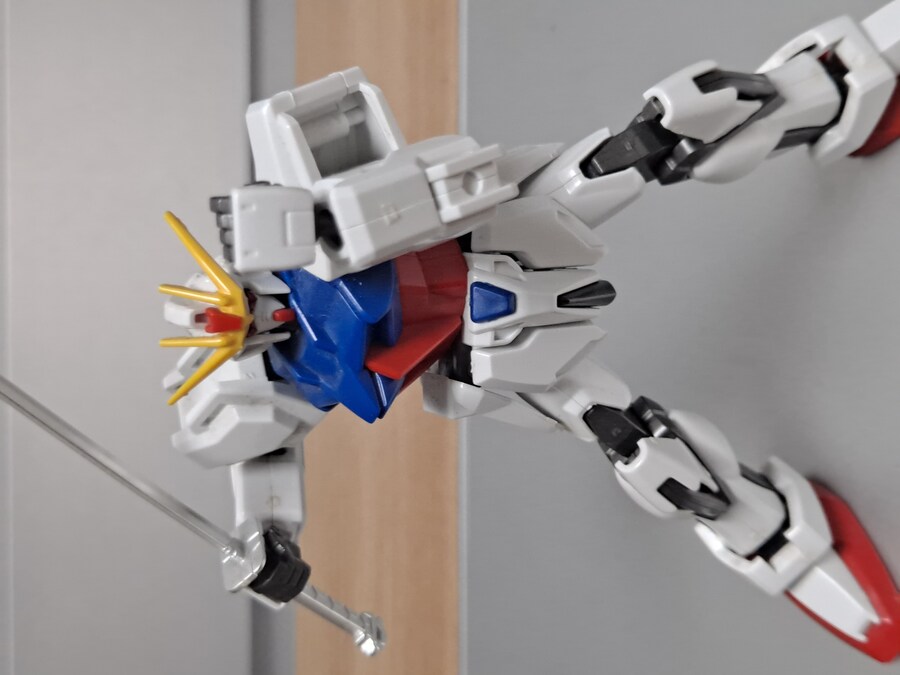 1/144 HG 구판 스트라이크 건담 포징 연습_6.jpg