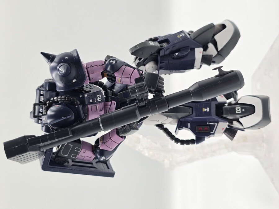 [RG] 고기동형 자쿠 검은삼연성_9.jpg