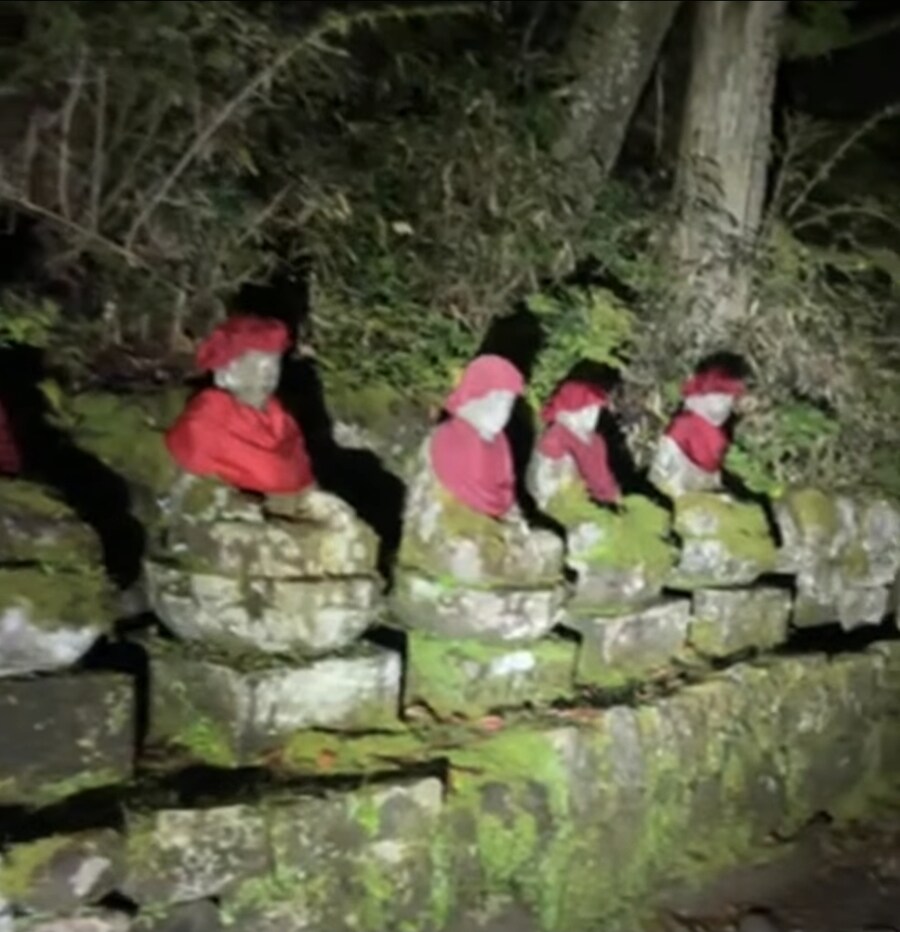귀신 나온다는 일본의 숨겨진 제사터를 보러간 일본 사람. jpg_2.jpg