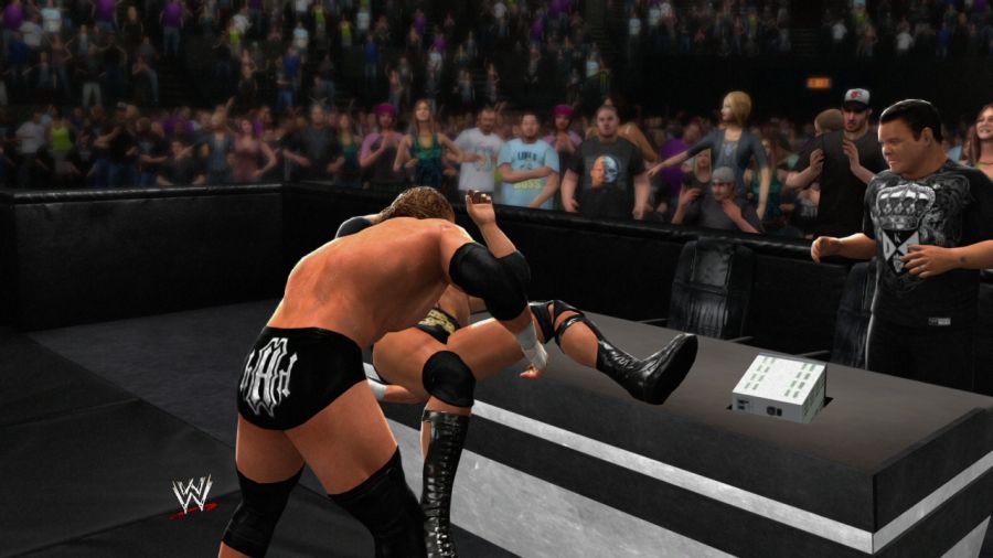 [레슬링게임]WWE 2K14_14.jpg