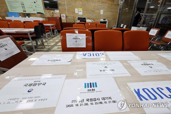 종이쪼가리로 자리선점하는 거 어떻게 할 방법이 없는 이유_1.jpg