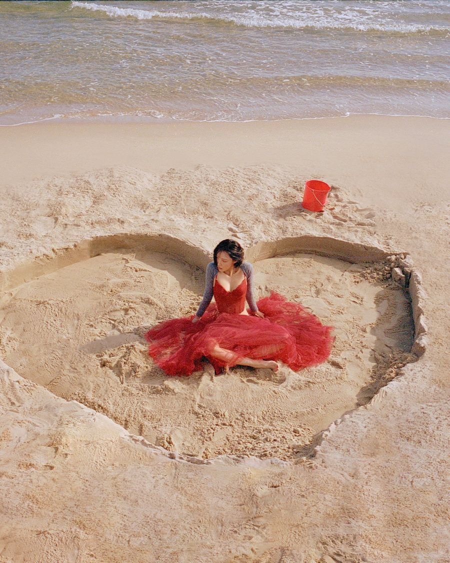 화사 'Good Goodbye' CONCEPT PHOTO #2_2.jpg