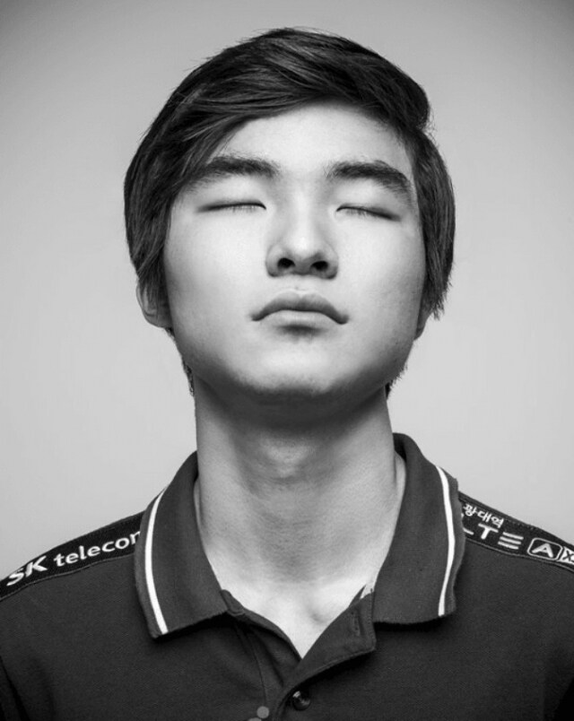 롤) 15주년 이렇게 조질거면 페이커 헌정 영상이나 내라_1.jpg