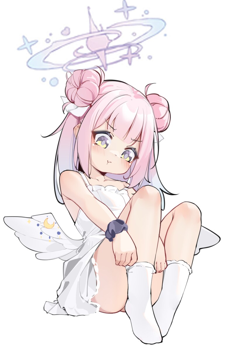 [블루아카] 양말 신는 로리 미카🚨_1.png