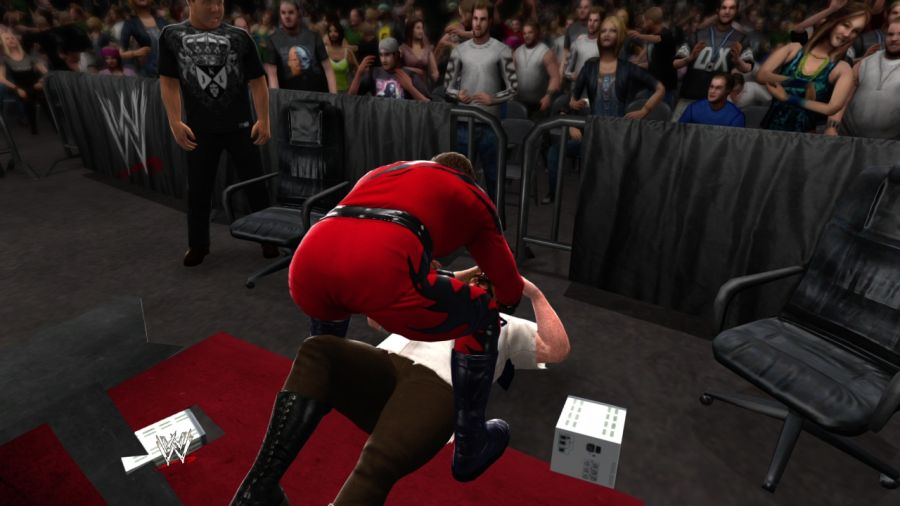[레슬링게임]WWE'13_9.jpg