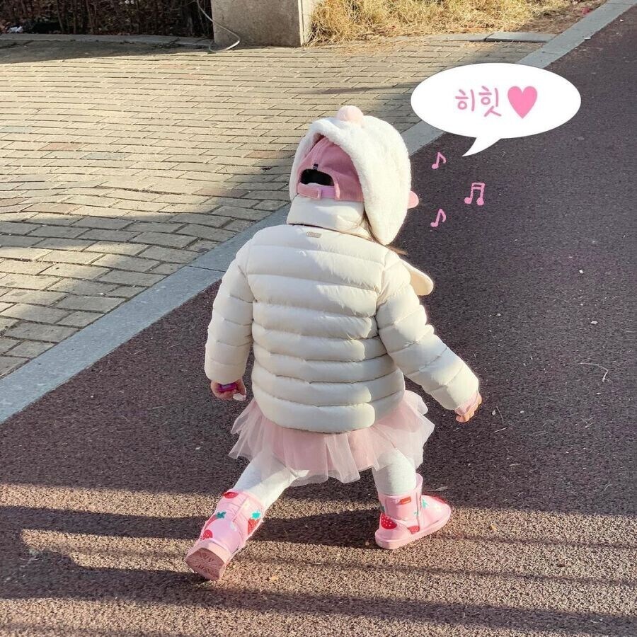 여자아이들에게 핑크색만 입히는 이유_10.jpg