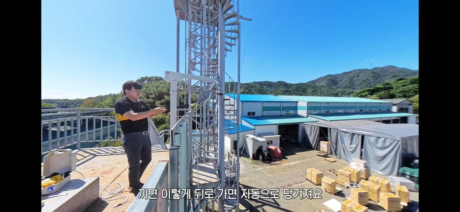 안전 정보 : 일반 / 간이 완강기 사용법_8.jpg