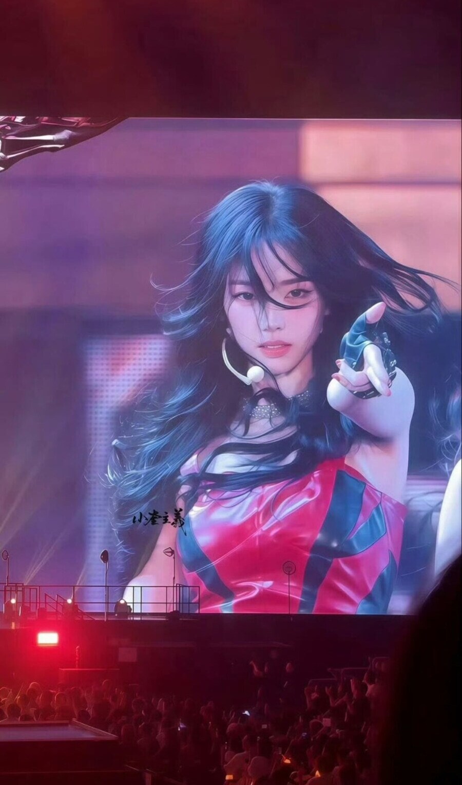 카리나 인생샷 계속 생각나서 못참겠다_1.jpg