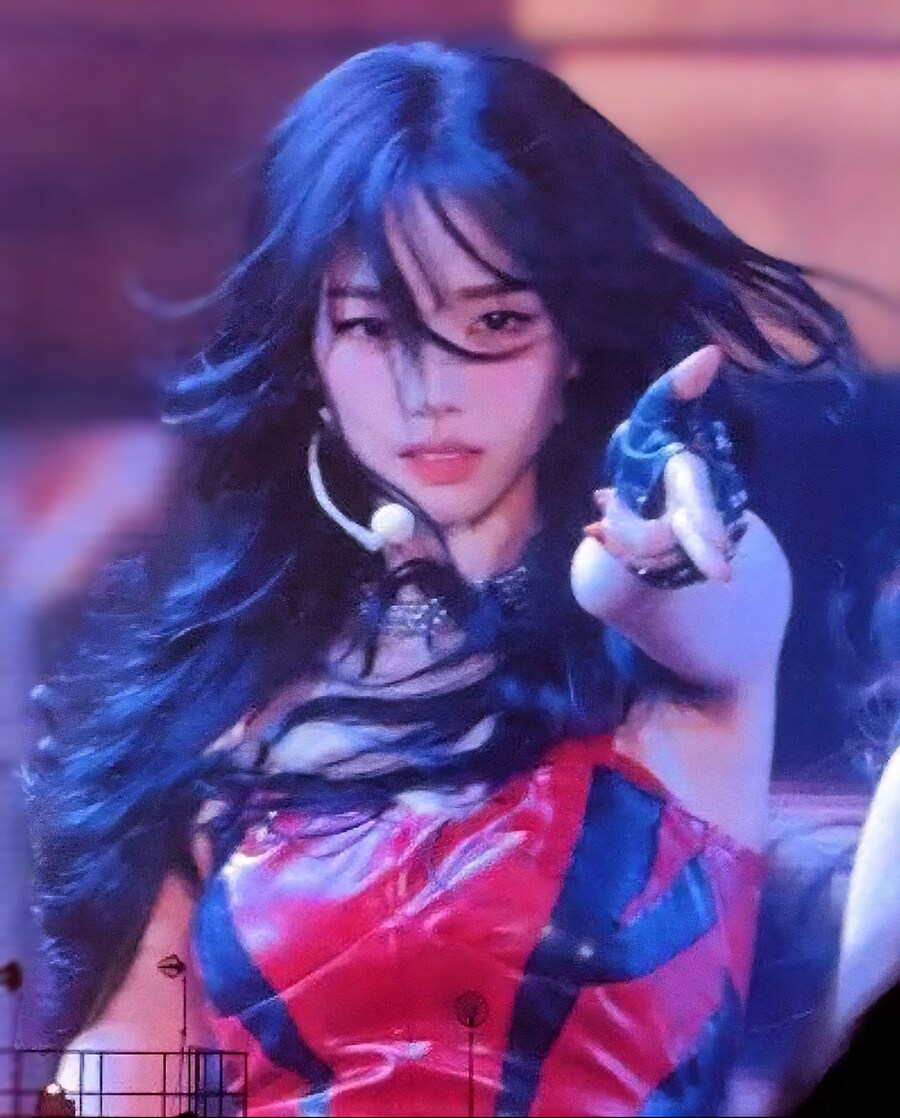 카리나 ai짤? 원본 추정 짤?_3.jpg