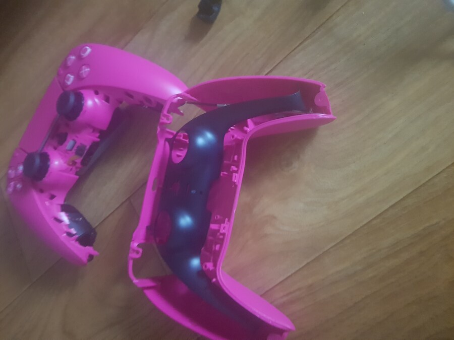 너무 재밌게 엔딩 마무리를 보고 무쌍 깨러 갔다가 패드가 깨졌네요....._1.jpg