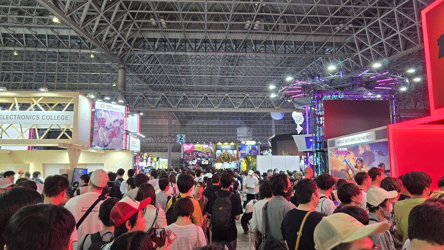 딸들과 함께한 TGS2025_3.jpg