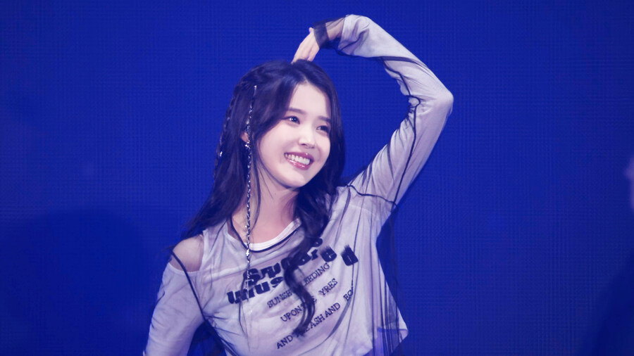 [IUTV] 17년지기 내친구 유애나랑💞|2025 IU FAN MEETUP_1.jpg