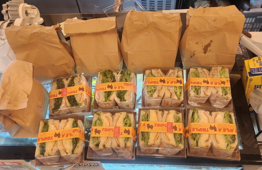 처음 뵙겠습니다_3.jpg