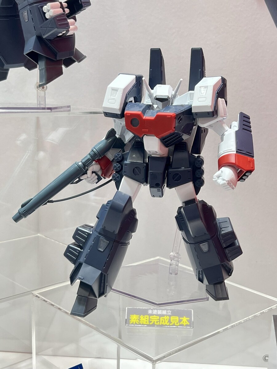 [맥스팩토리] PLAMAX 마크로스 VF-1J 아머드 발키리 추가 이미지_11.jpg