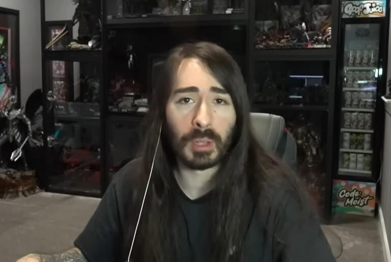 자기에게 돈 좀 그만보내라는 유명 스트리머.jpg_1.jpg