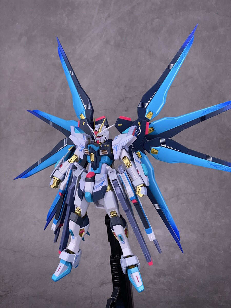 메로혼 스리덤 2식 하츠네미쿠 버전 근황_3.jpg