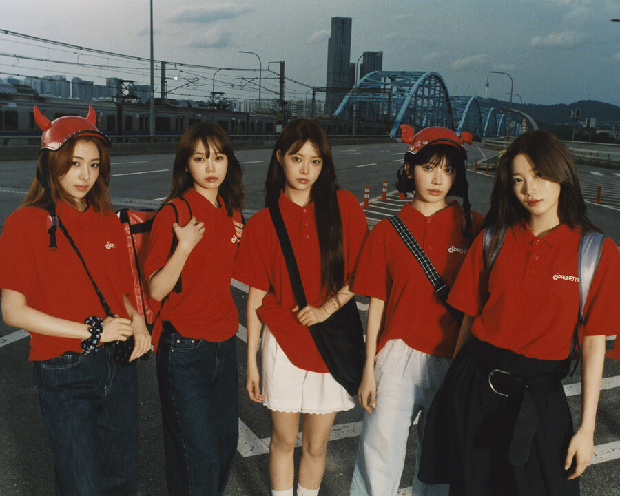 르세라핌 "존경하는 제이홉 피처링, 칭찬 받고 확신 얻어" [일문일답]_1.jpg