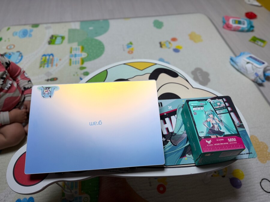 ASUS 게이밍 마우스 : 하츠네미쿠 에디션_1.jpg