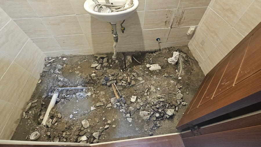 빨리 화장실 고쳐지면 좋겠다_1.jpg