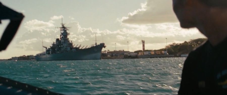 영화속 구형 전투함으로 외계인을 박살내는 작품_1.jpg