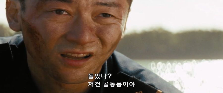 영화속 구형 전투함으로 외계인을 박살내는 작품_3.jpg