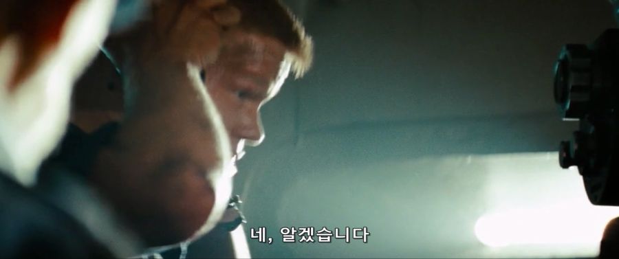 영화속 구형 전투함으로 외계인을 박살내는 작품_21.jpg