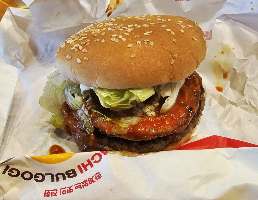 롯데리아 에그김치불고기버거_3.jpg