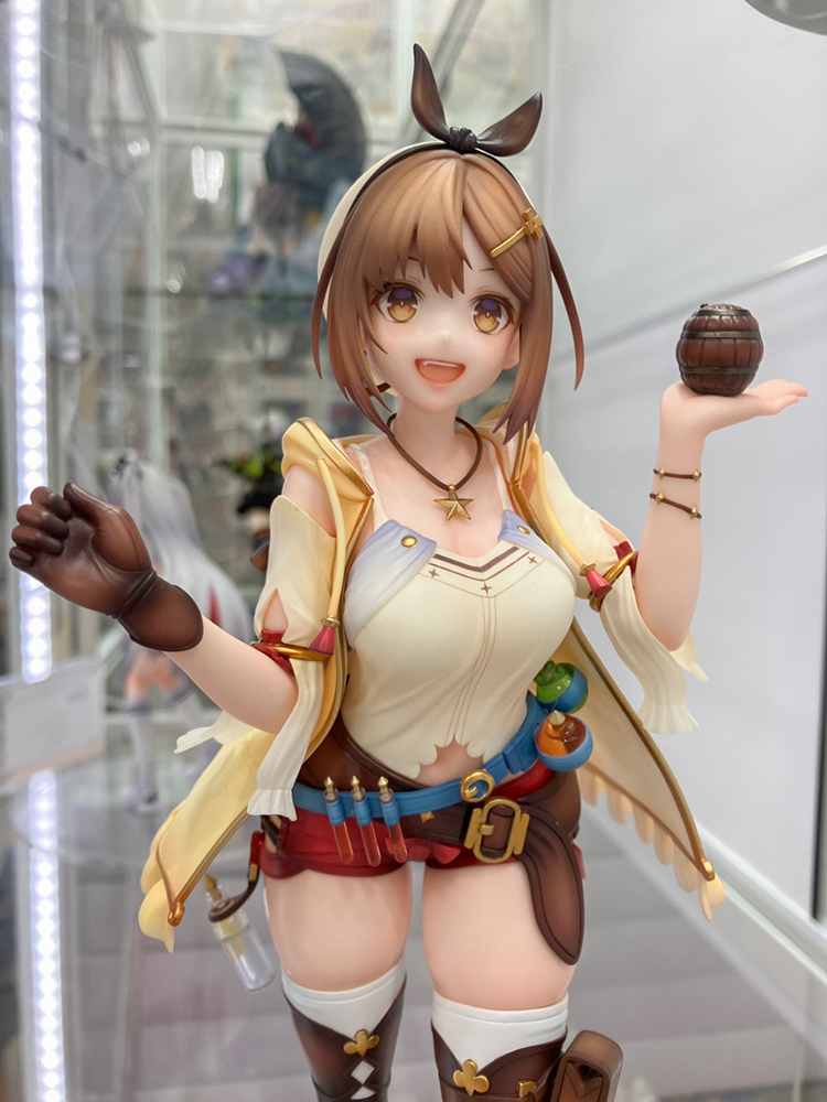 [하나비] 1/7 라이자의 아틀리에 - 라이자 전시 사진_2.jpg