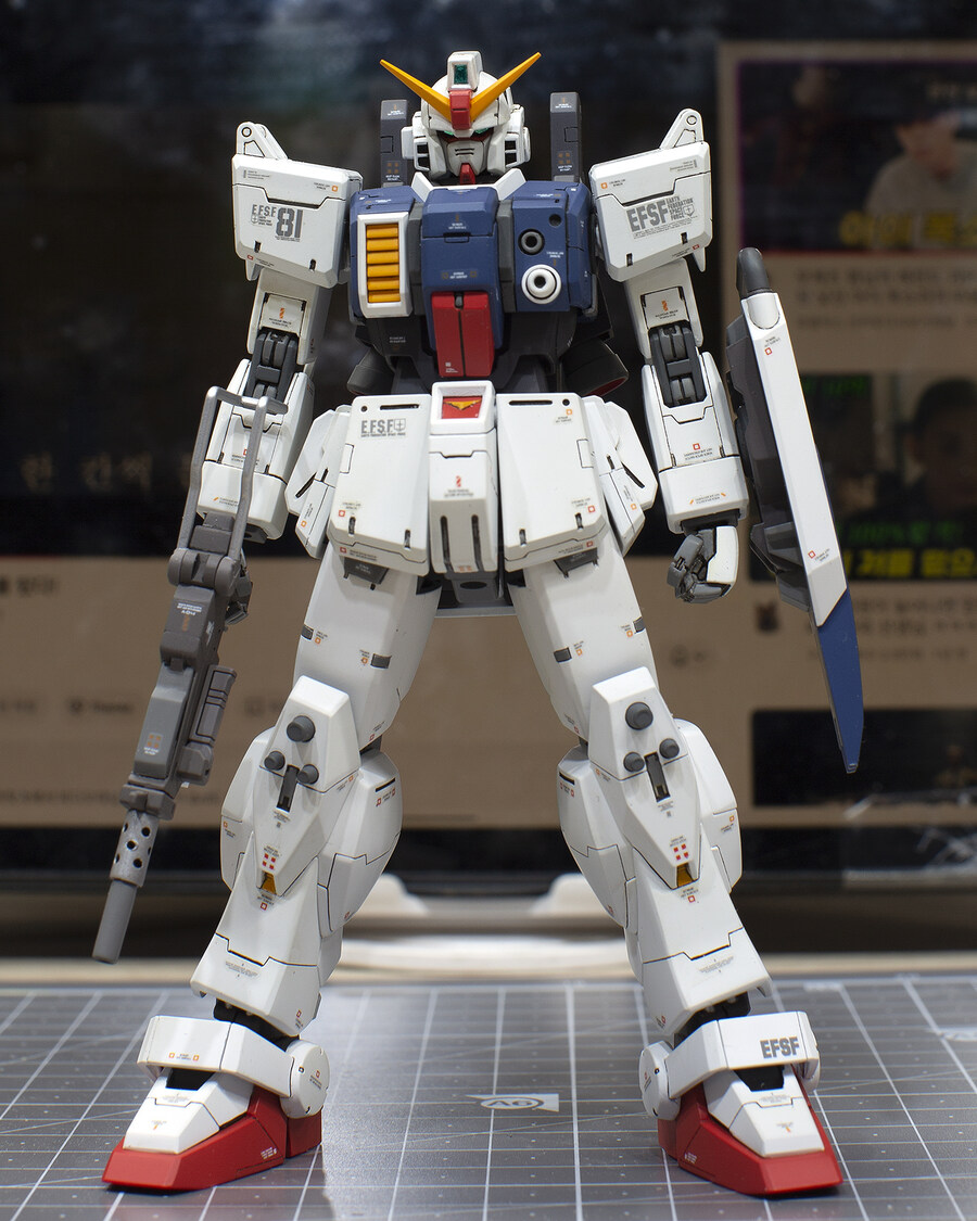 [完成] HGUC RX-79[G] 육전형 건담 패러슈트_2.jpg