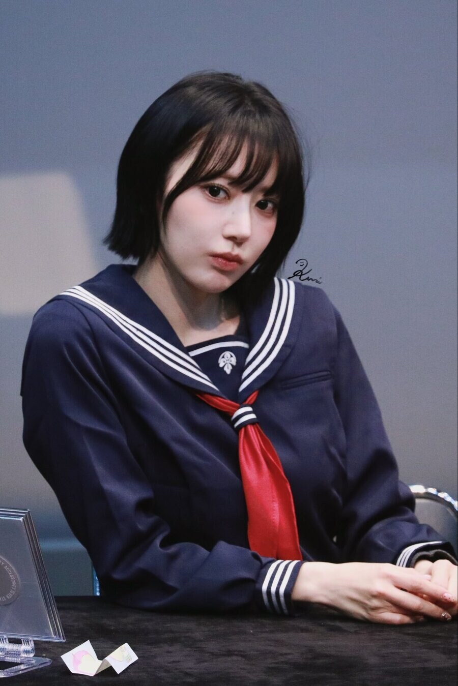 어제 팬미팅 르세라핌 사쿠라 복장_1.jpg