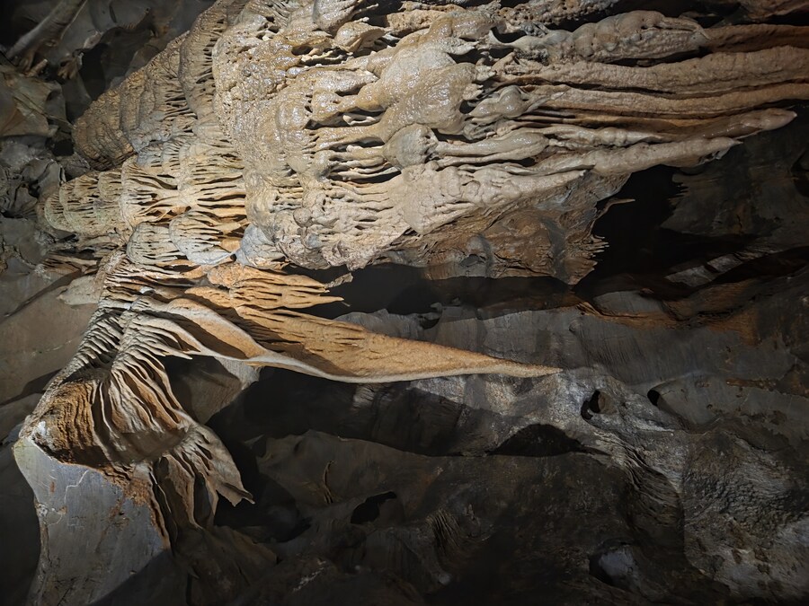 동굴탐험 왔다_3.jpg