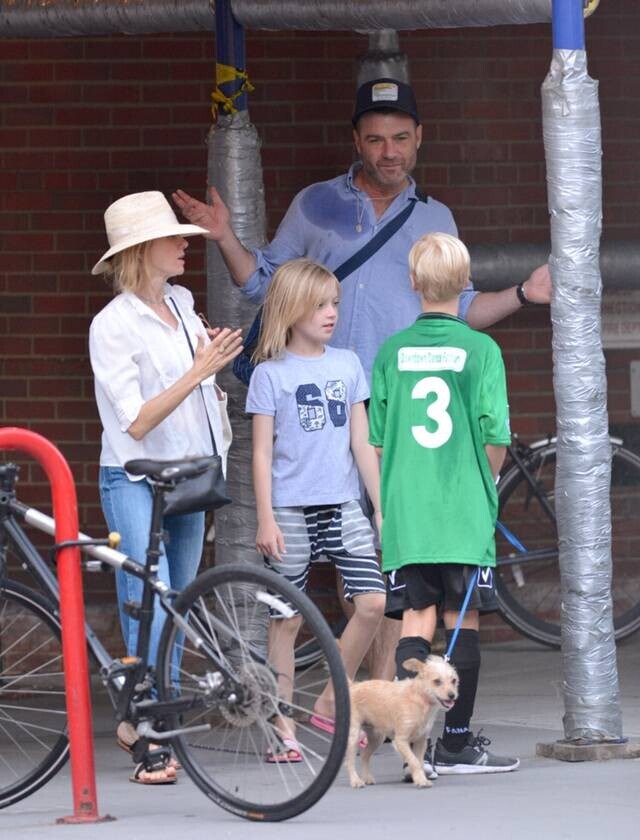 아들 + (전) 아들과 함께 여행을 다니는 미국 배우의 사진.jpg_10.jpg