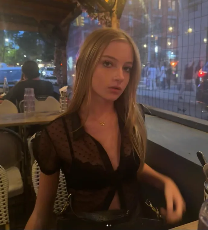 아들 + (전) 아들과 함께 여행을 다니는 미국 배우의 사진.jpg_17.webp