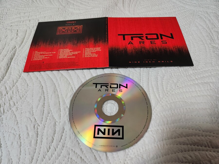 TRON : ARES O.S.T_1.jpg