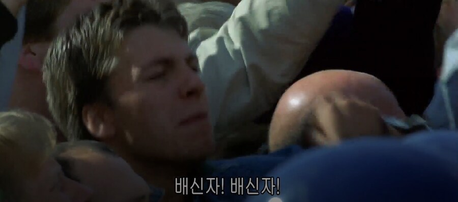 성장 영화이자 마가릿 대처를 대차게 까버린 영화_5.png