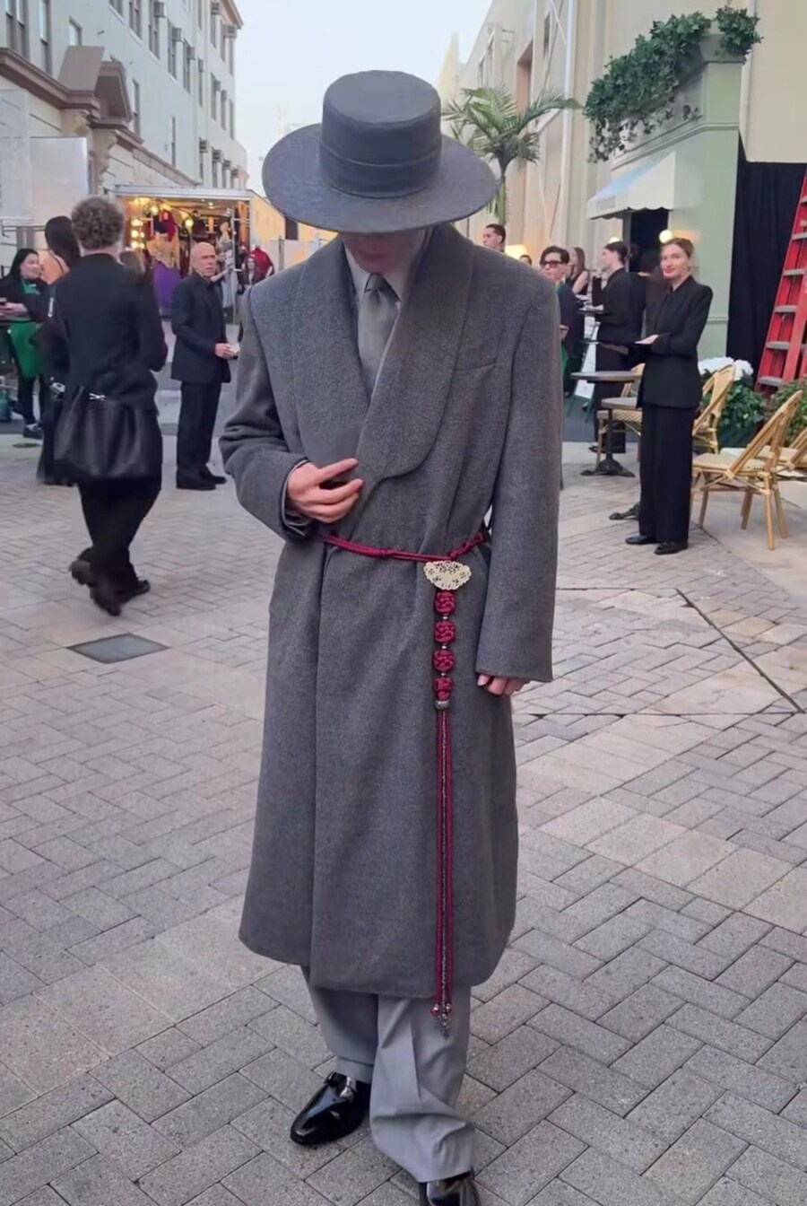 헐리웃 보그쇼에 참석한 BTS 뷔 패션_2.jpg