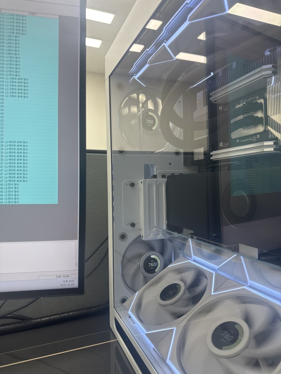 지뢰 찾기 겜용 컴텨 하나 만들어 보았습니다_59.jpg