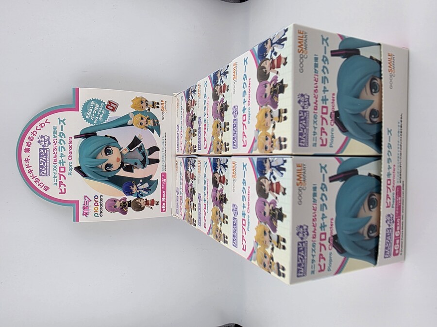 [굿스마일]넨도로이드 서프라이즈 피아프로 캐릭터즈._2.jpg