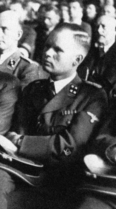 아인자츠그루펜 지휘관들 하나같이 존나 못생겼네_11.webp