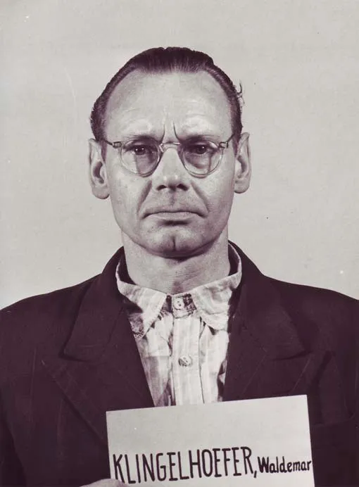 아인자츠그루펜 지휘관들 하나같이 존나 못생겼네_14.webp