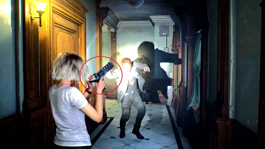 레퀴엠 디럭스 패키지에 노출된 무기류 실제 총과 비교_4.png