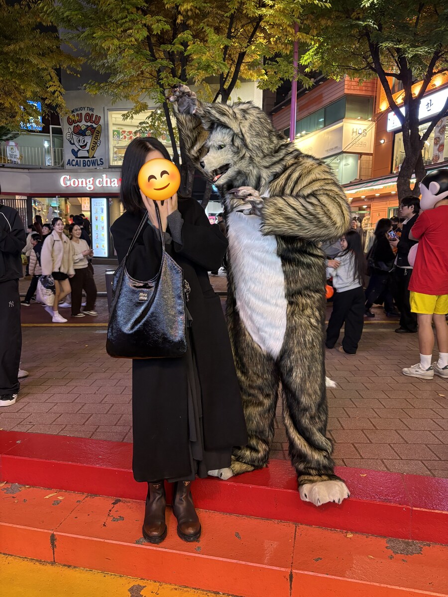 홍대에서 늑대 퍼리 퍼슈트 코스프레 하고 왔다_11.jpg