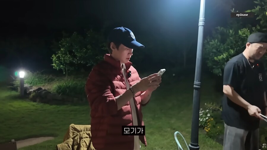 모기에 대해 열띤 토론을 하는 에픽하이_19.png