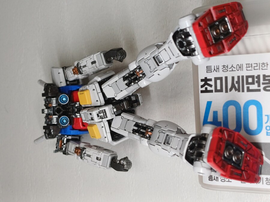 건프라) 드디어 rg 건담 2.0 소체 조립 완성_4.jpg