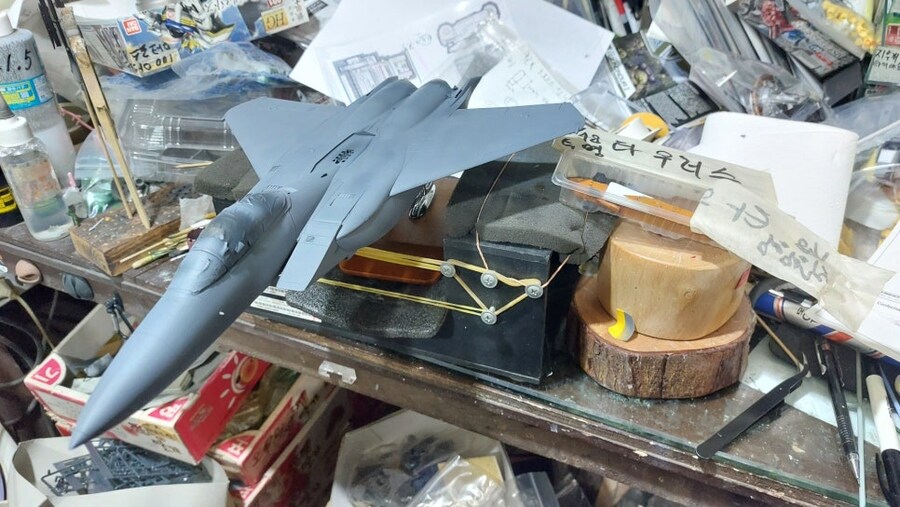 [미사일을 위하여 만들어본 항공기] 1/48 F15K with Taurus._17.jpg
