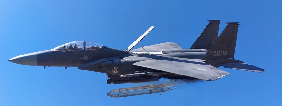 [미사일을 위하여 만들어본 항공기] 1/48 F15K with Taurus._32.jpg