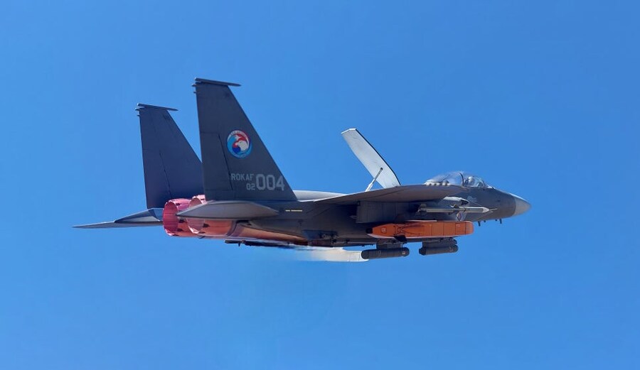 [미사일을 위하여 만들어본 항공기] 1/48 F15K with Taurus._35.jpg